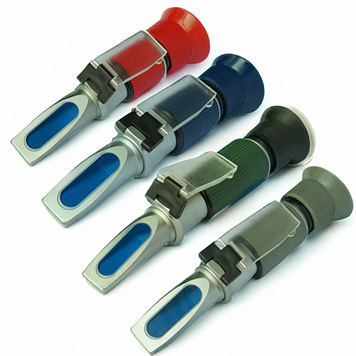 Refractometer color customization